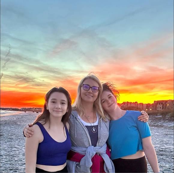 Meet your Posher, Cordelia - Picture 1 of 1